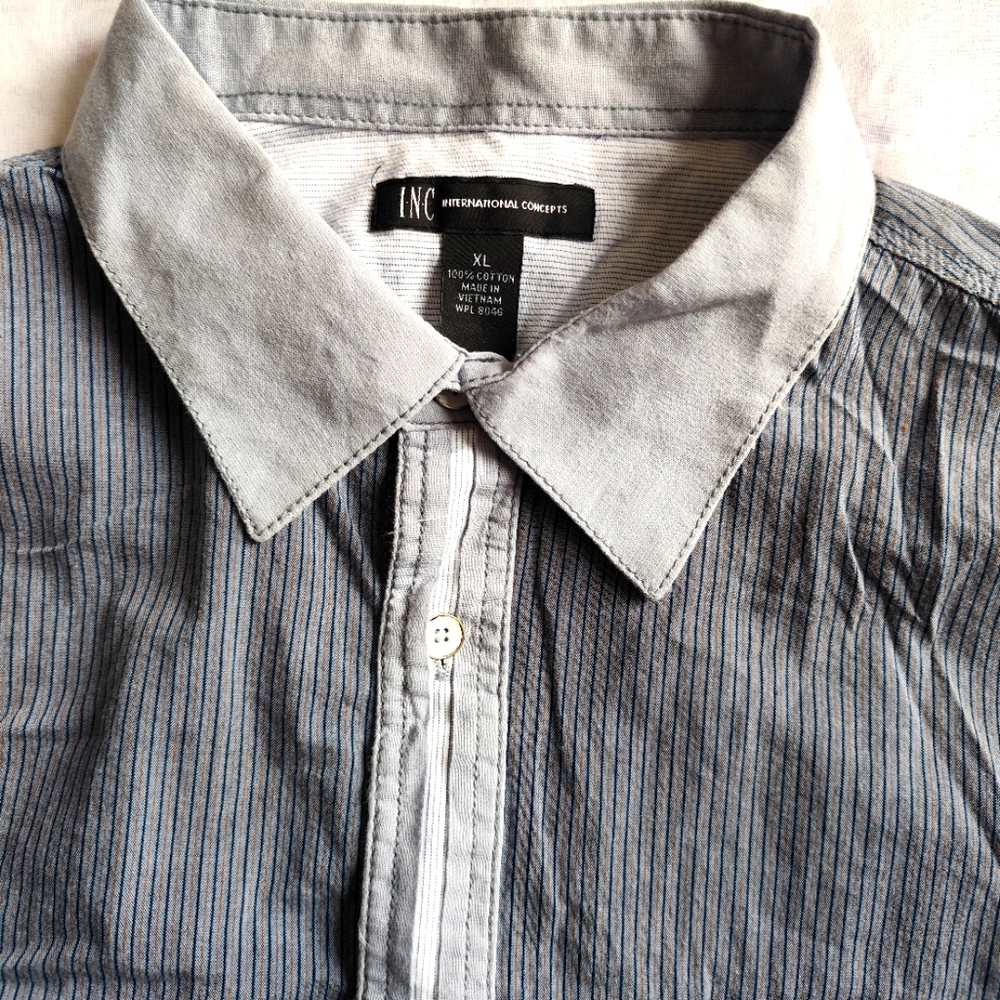 3/$30💜INC Men's Blouse Shirt Size XL